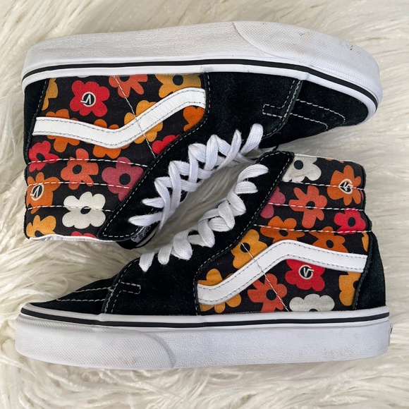VANS "SK8 Hi tops in Retro Flower" - Picture 2 of 10